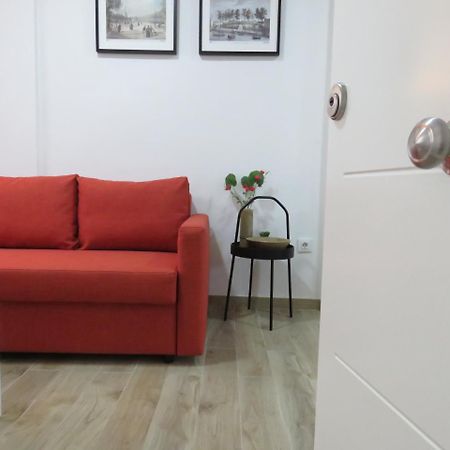 Living Sevilla Apartments Hercules Sevilha Exterior foto